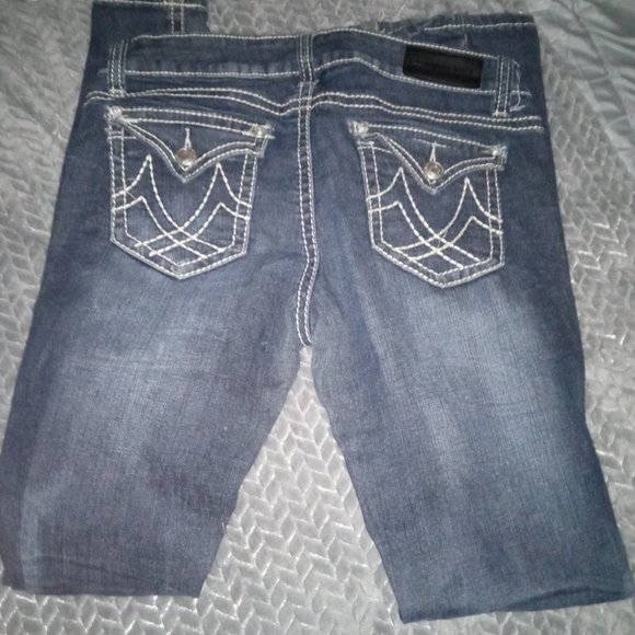 Free with any purchase! - Picture 2 of 5